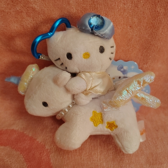 EXCLUSIVE - Hello Kitty Officially Licensed Purse Pal Plushie - Picture 6 of 11